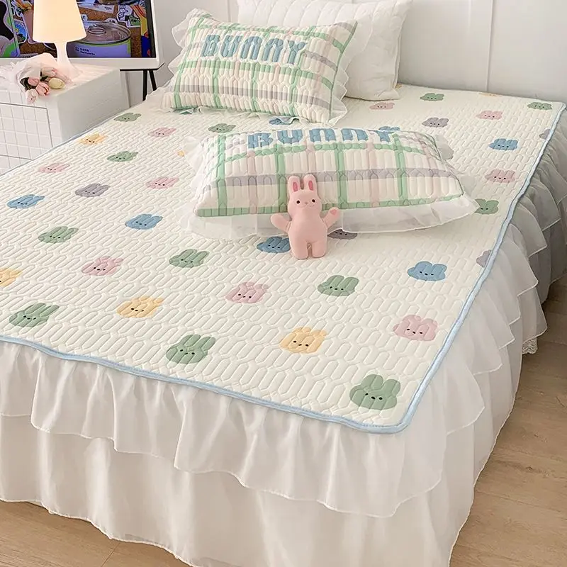 

Ins Ice Silk Bottom Sheet With Lace SkirtCartoon Bunny Washable Natural Latex Bedspreads For Double Bed Ruffle Cover Promotion