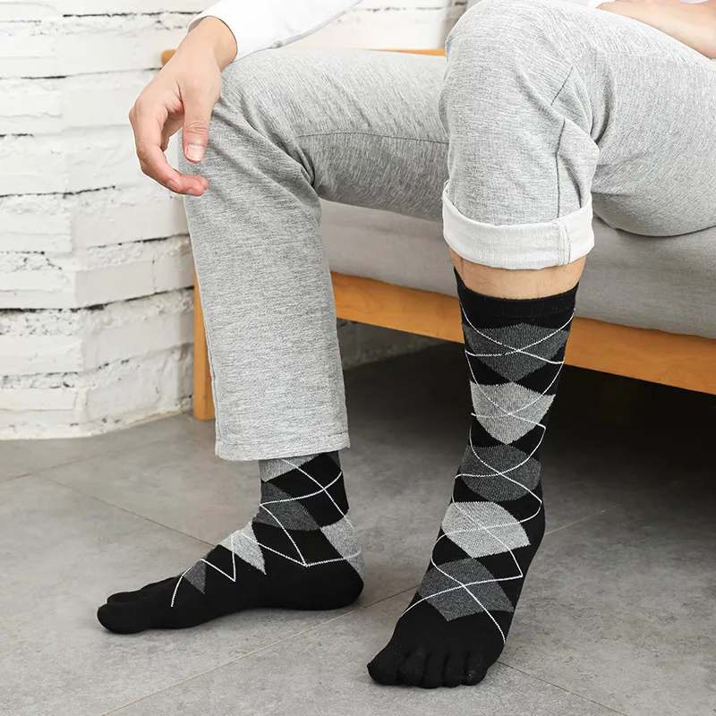 5 Pairs Men's Mid-Calf Socks with Toes Classic Black Striped Plaid Five Fingers Socks Elastic Quality Cotton Business Long Socks
