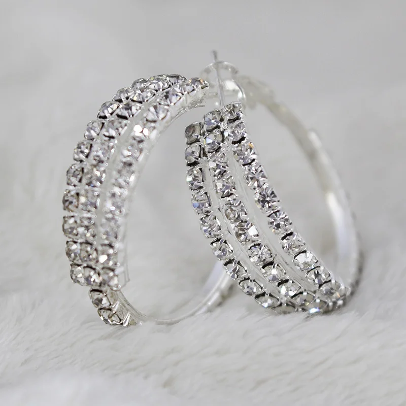 

серьги 2023 тренд серьги женские бижутерия бНовинка 2023, модные циркониевые серьги, Серебристые серьги-кольца, серьги на День святого Валентин...