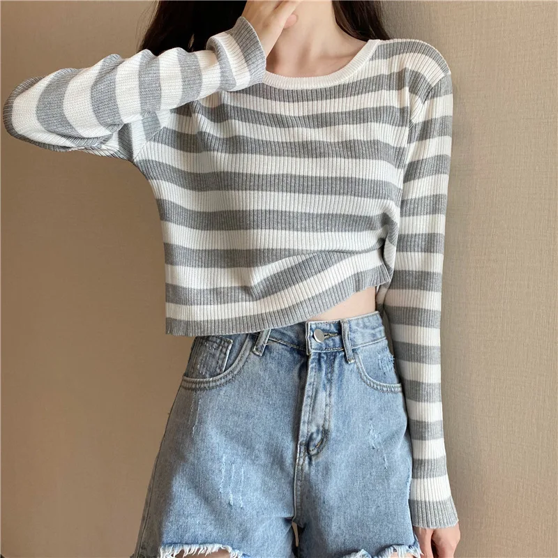 

Autumn Korean New Striped Contrast Color Sweater Women's Round Neck Knitted Long-sleeved Pullover Short Section Navel Top