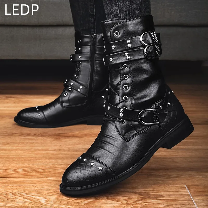 Мужские деловые мотоциклетные туфли элегантные модные с заклепками в британском