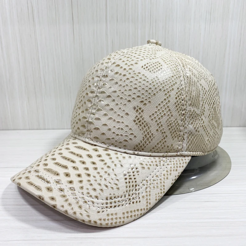 

New Spring Genuine Leather Man Hat Male Duck Tongue Sheepskin Outdoor Leisure Baseball Caps Fashion Crocodile Pattern Beige Chae