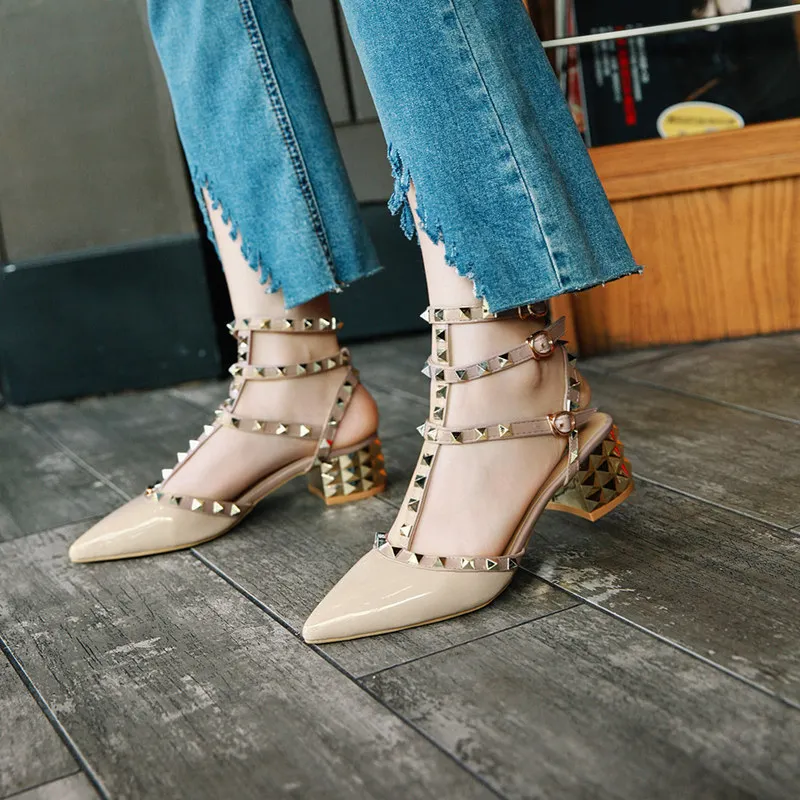 

Women Sandals Pointed Toe Chunky Heel Women Shoes Rivet Wedding Party Shoes Women High Heel Square Heel Summer Roman Sandals