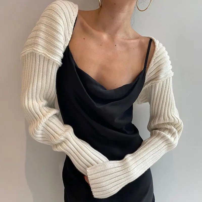 

Europe and the United States Long-sleeved Cardigan Knitted Sweater Female Autumn Sunscreen Design Sense Slim White Top
