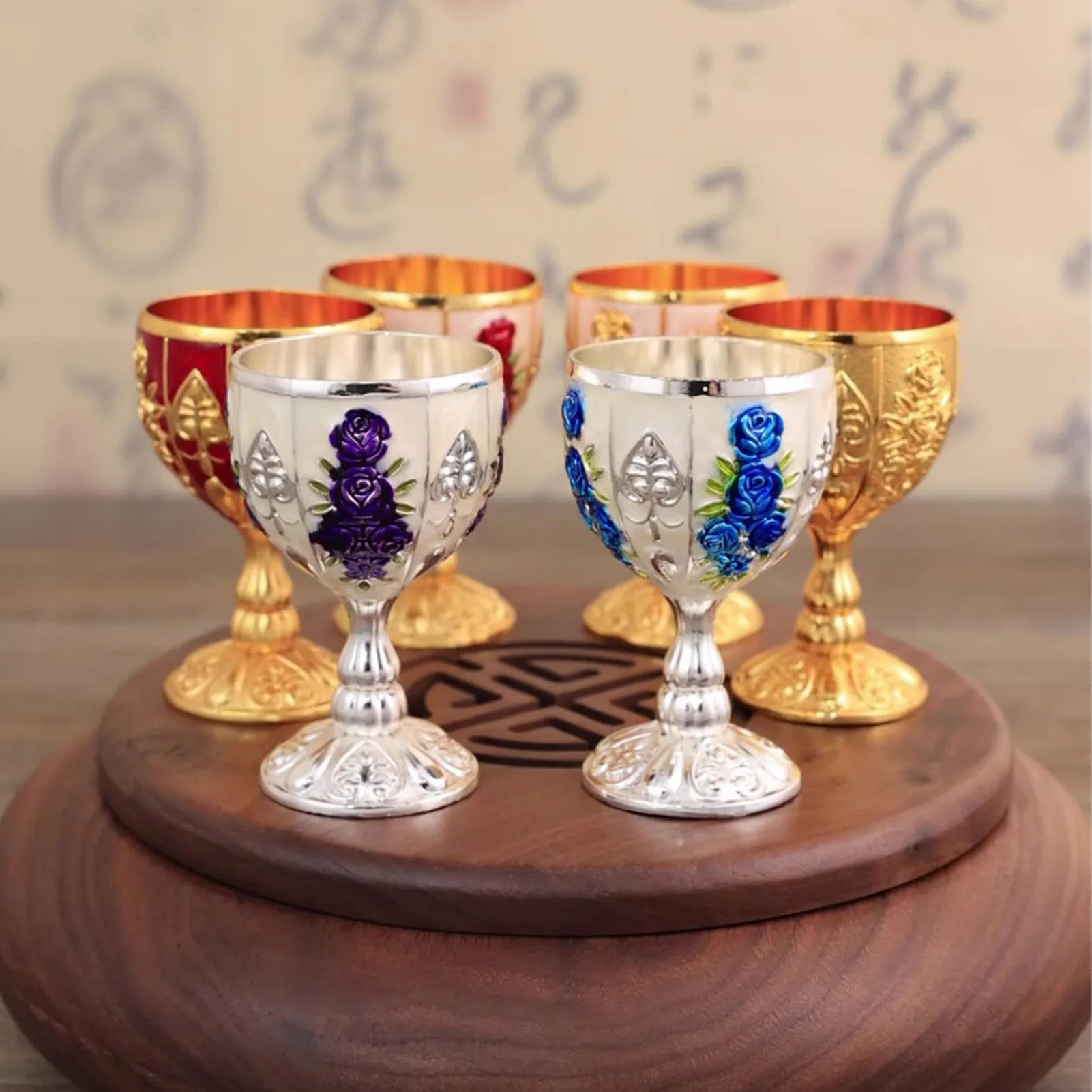 

30ml Wine Glass Relief Vodka Goblet Reusable Cup Fake Antique Retro Carved Chalice Gold European Style Bar For Wedding Decor
