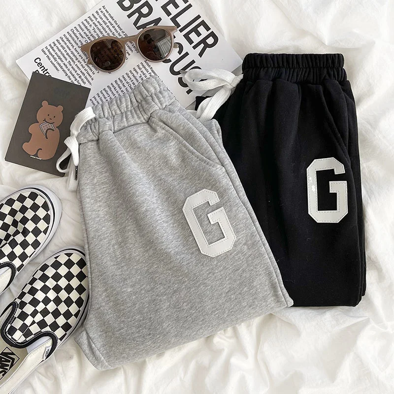 

Женские спортивные брюки с высокой талией и надписью G, серые/черные