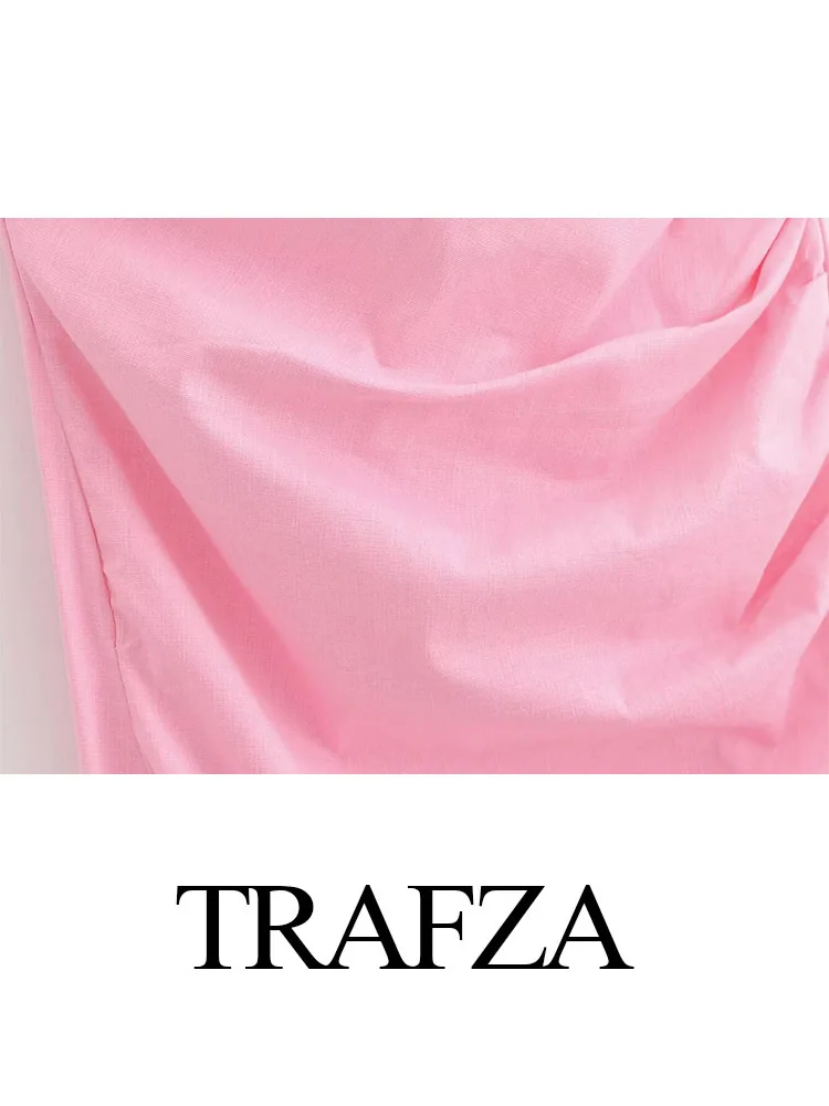 Женское летнее платье без рукавов с разрезом на подоле