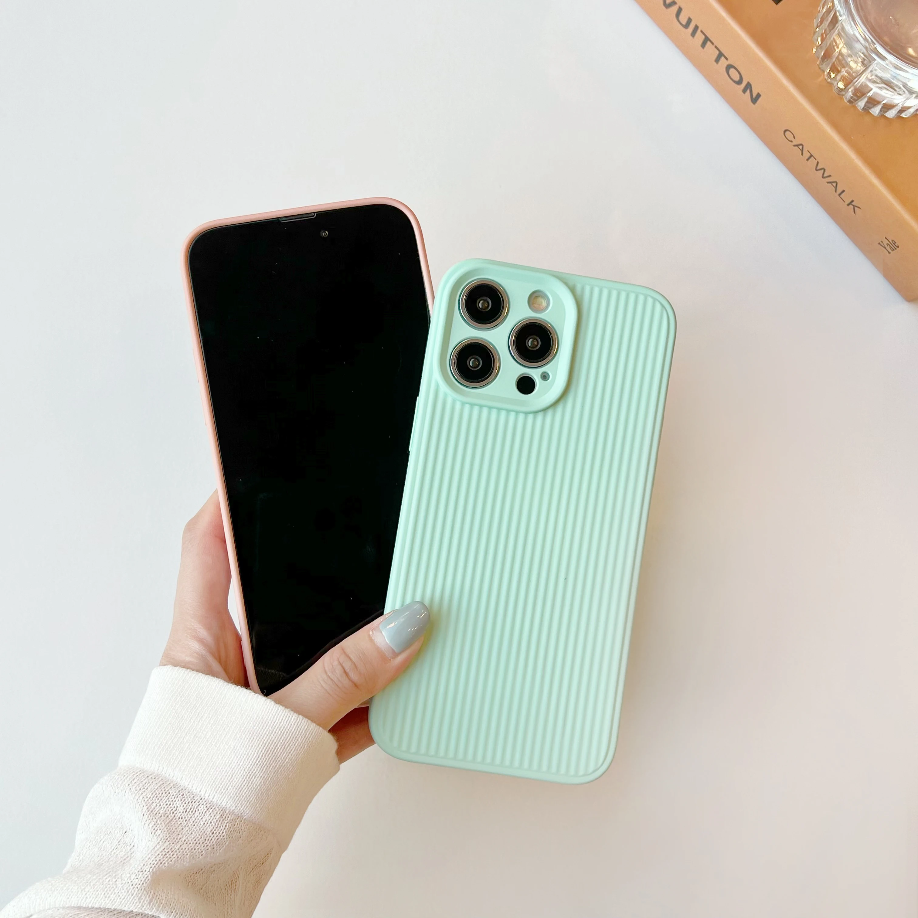 Фото Магнитный чехол для iPhone 14, 13, 12, 11 Pro Max, 13 Plus №3