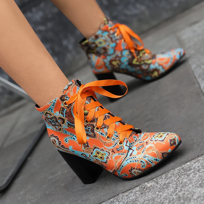Женские богемные короткие ботинки с рисунком Пейсли тканевые принтом ботильоны