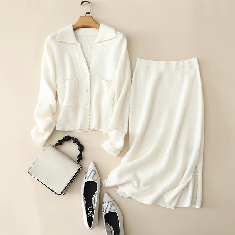 Рисунок 2 - Женский трикотажный костюм из кашемира