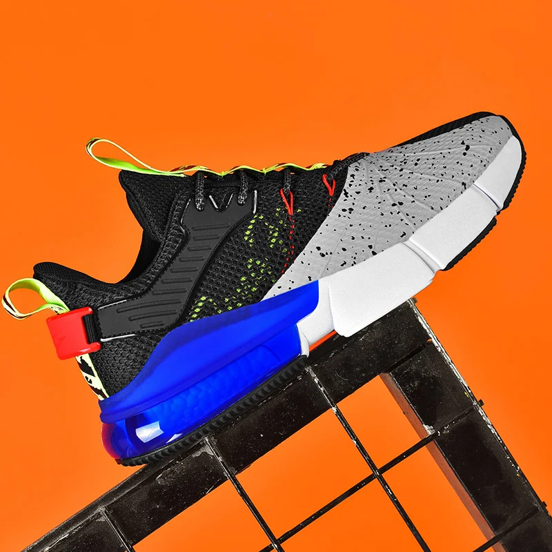 

2022 New Classics Style Men running shoes Lace Up Men Sport Shoes Top Quality Comfortable Male Sneakers Shoes Fast Free Shipping