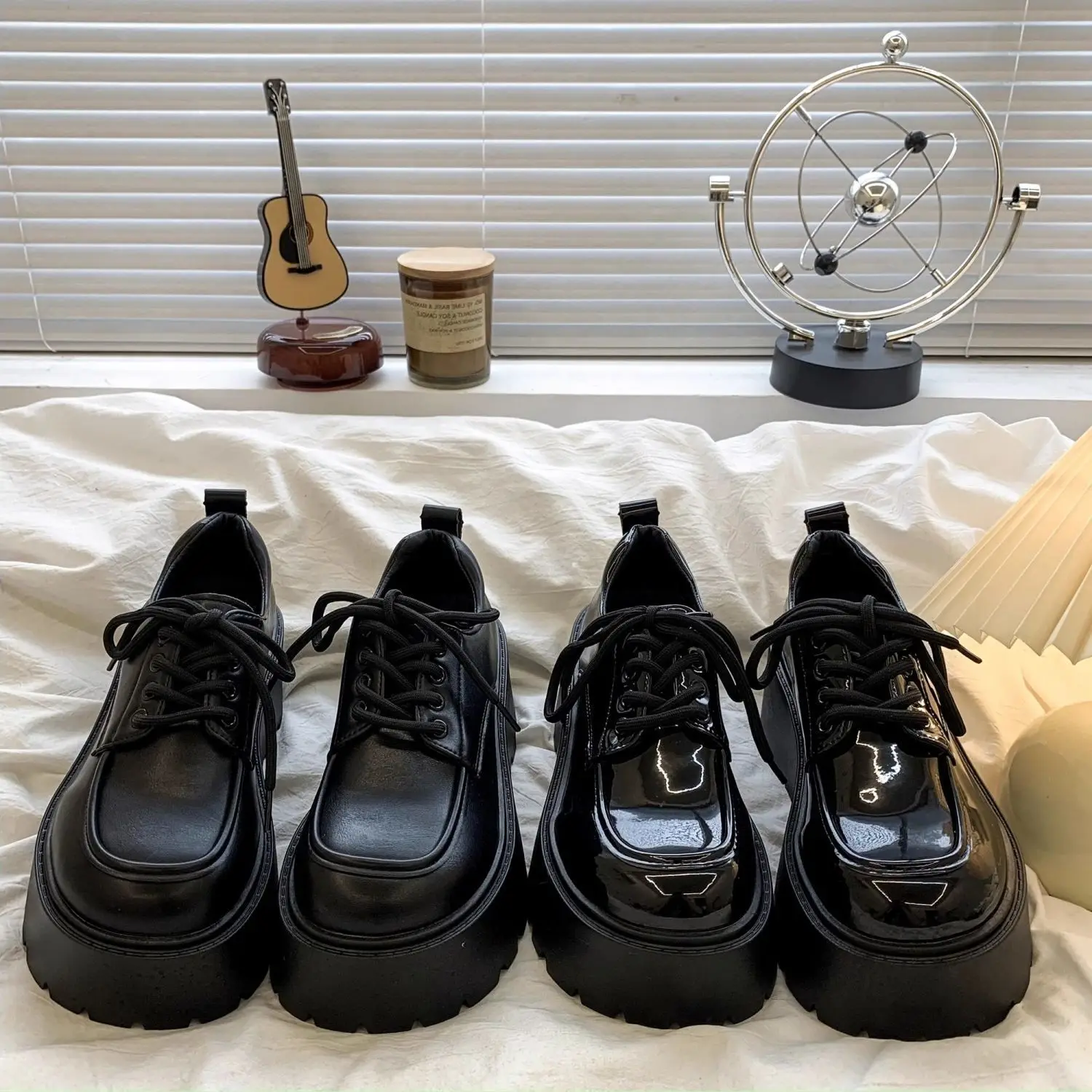 Feerldi Gossy Matte JK Обувь на платформе Кожаные туфли плоской подошве Женские толстой с