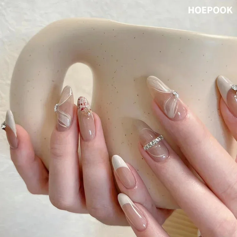 

24pcs Oval French Nude Fake Nails Plaid Rhinestone Decorative False Nails Art Full Coverage Waterproof Artificial Press on Nail