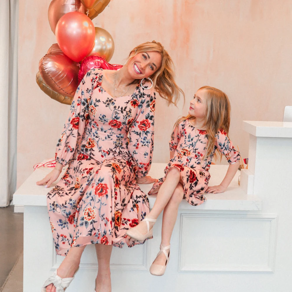 

Spring Autumn Mom and Daughter Floral Print Pink Long Dress Christmas Mommy and Me Clothes Matching Family Outfits Women Girls