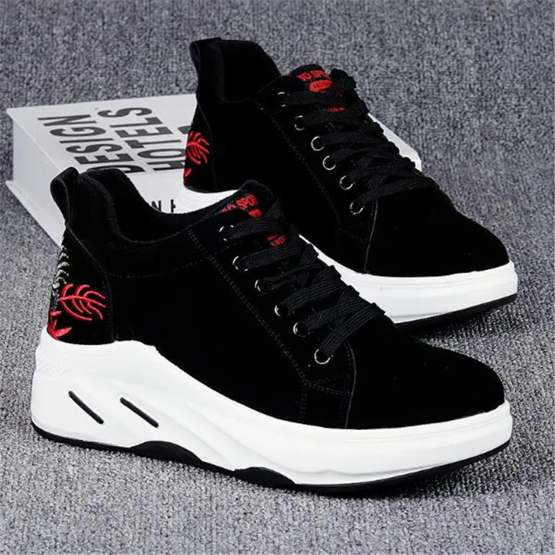 

Кроссовки женские на платформе, повседневная обувь на толстой подошве, дышащие, замша, танкетка, осень