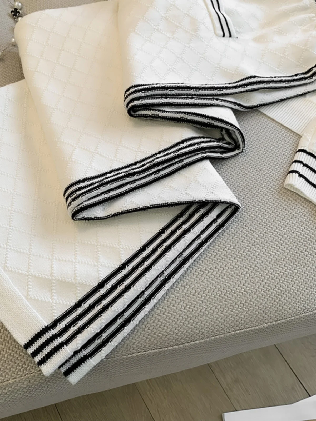 Южная Корея Темперамент Изящный вязаный костюм Женский весенне-осенний новый