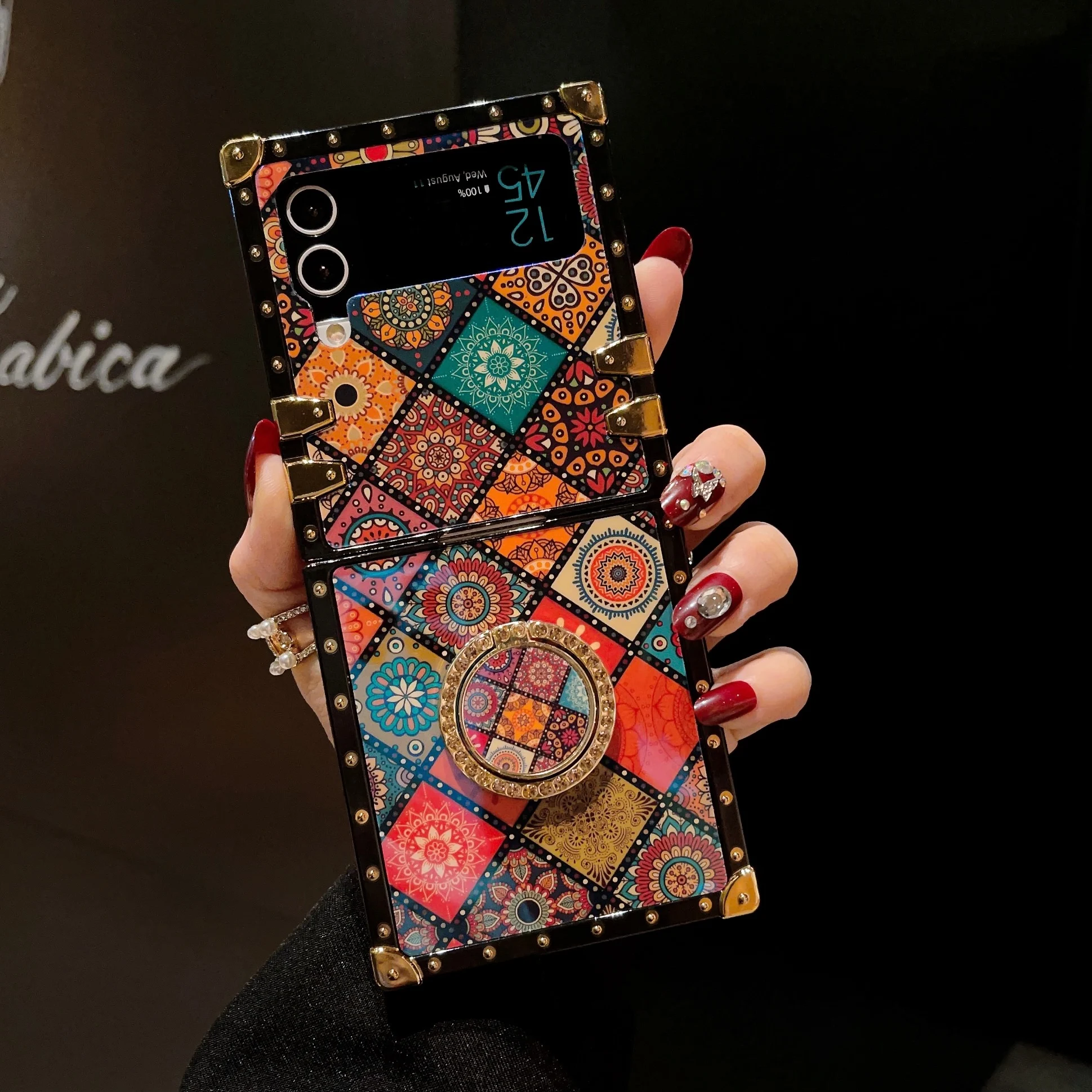 

Ultra-thin Retro Flower Case for Samsung Galaxy Z Flip 4 Flip3 5G With Ring Holder And Rope Shockproof Cover For Z Flip 3 Flip 4