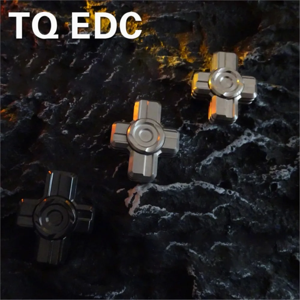 

Вращающаяся игрушка-Спиннер TQ EDC из титанового сплава