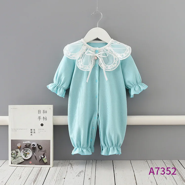 

2022 children's clothing autumn new baby onesie lace princess collar baby romper newborn romper