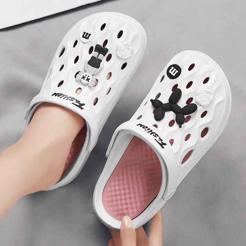 Women's Slippers Breathable Cartoon Women Slides Fashion Summer Ladies Shoes Outdoor Non-Slip Garden Clogs Female Flat Sandals
