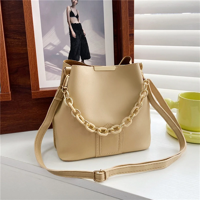 

Women Crossbody Bag Fashion Luxury Chain Bags For Women New Trendy Ins Shoulder Hand Messenger Bag Fashion Bucket Bag Bolsa