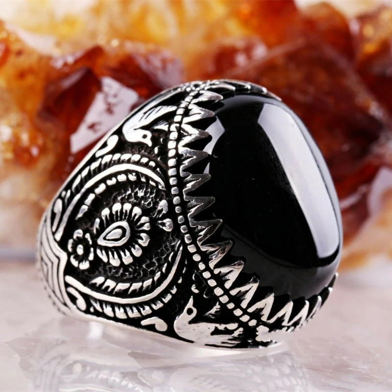 

New Copper Material Inlaid Black Gemstone Men's Ring European and American Embossed Fashion Banquet Wedding Jewelry