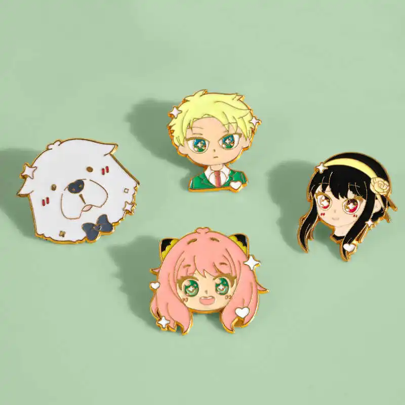 Уникальный дизайн шпионской броши представляет изысканное ремесло анимационной