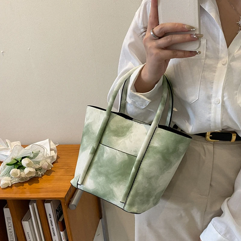 

2022 Fashion PU Bag Luxury Designer Handbag Bucket Bag Shoulder Crossbody Bags Women Tote Bag Lady Shoulder Bags Spring Bags