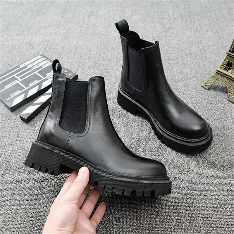 

AWomen's Chelsea Boots Leather New Autumn Winter Fashion Ankle Retro Ladies Leather Platform Martin Boots Chelsea Ankle Boots