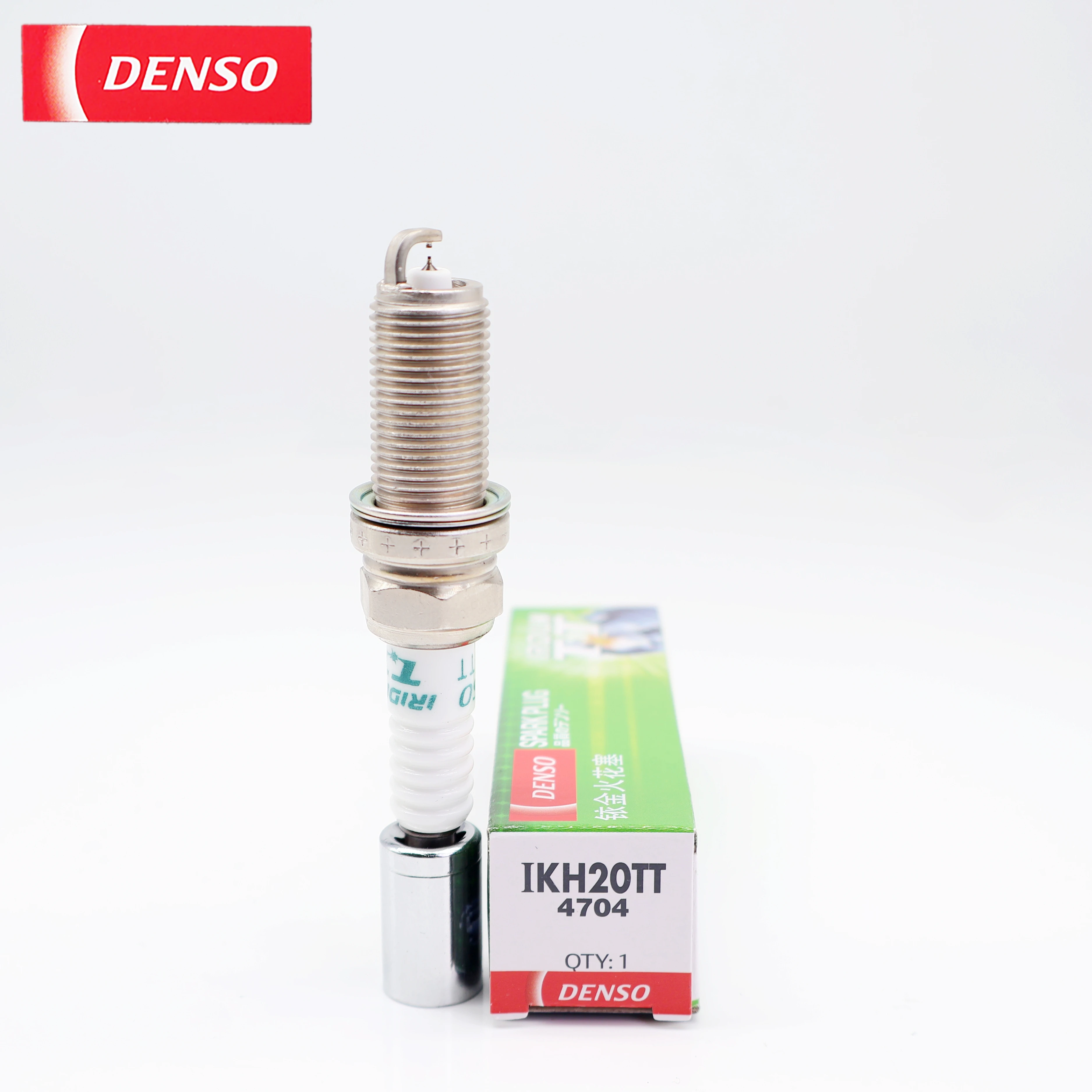 Фото Свеча зажигания DENSO Iridium Platinum IKH20TT 4704, оригинальный продукт OEM: 9004851185, 9091901191, 9091901248, 12290RBJ003 №2