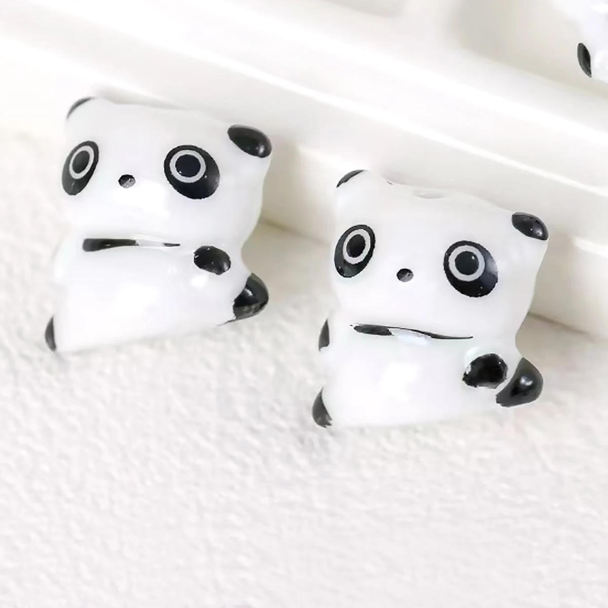 

Керамические бусины в форме панды, 16 х18 мм