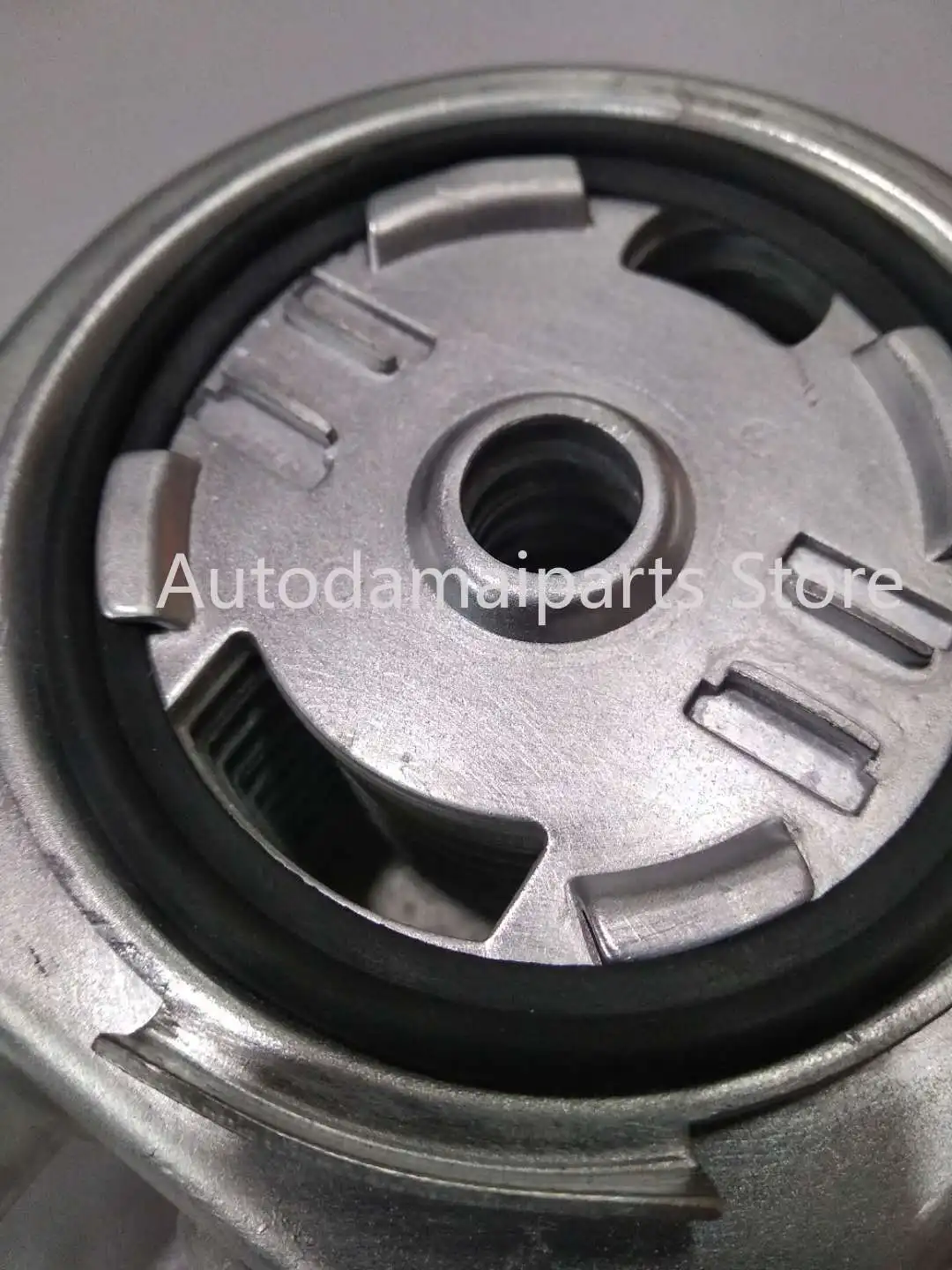 

Масляный радиатор LR025515 для Land Rover Discovery Range Rover Evoque