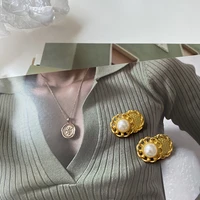 female new sewing accessories small fragrant wind pearl buttons hollow flower gold dresses decorative buttons female tops 6pcs