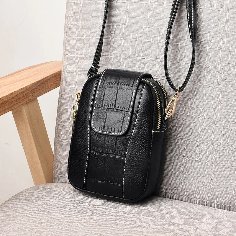 

Новинка 2023, модная женская сумка-мессенджер через плечо, сумка для телефона, популярные сумки на плечо, сумки-мессенджеры на цепочке, однотонная сумка