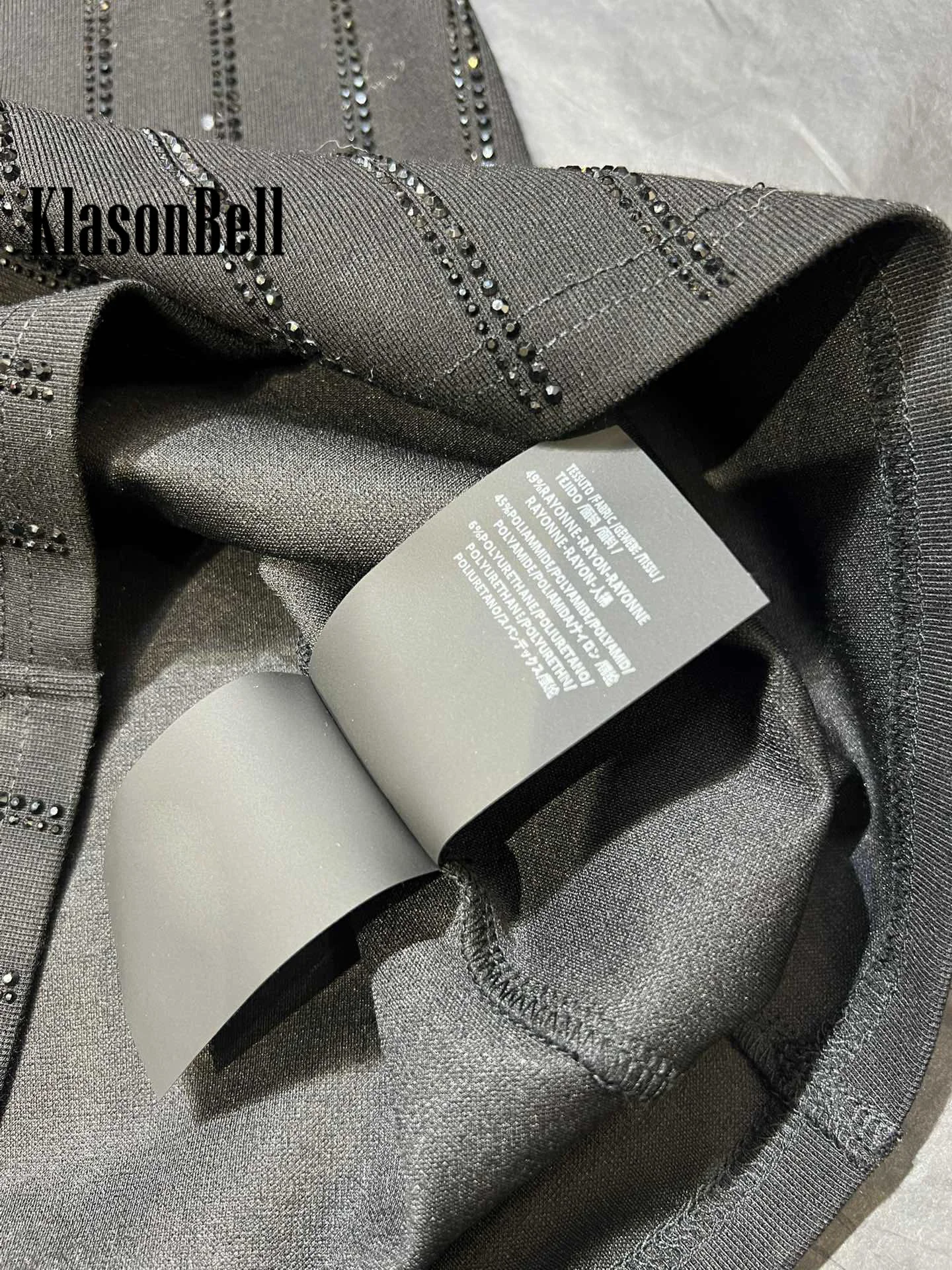 1.13 KlasonBell Черное вечернее блестящее женское мини-платье без рукавов в полоску со