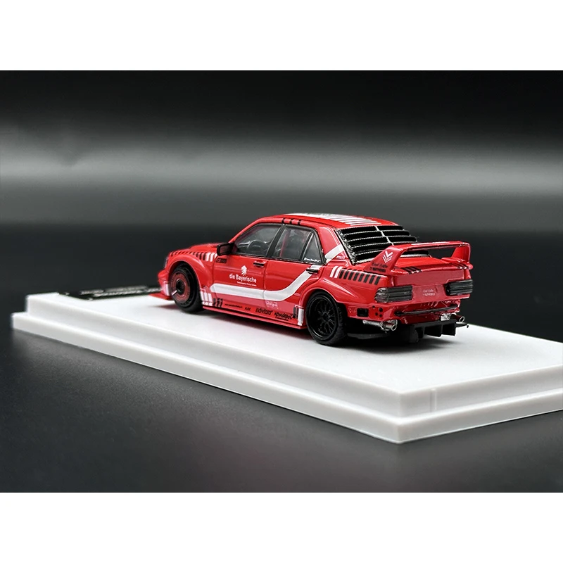 DCM в наличии 1:64 190E W201 EVO II модифицированная красная гальваническая литая под