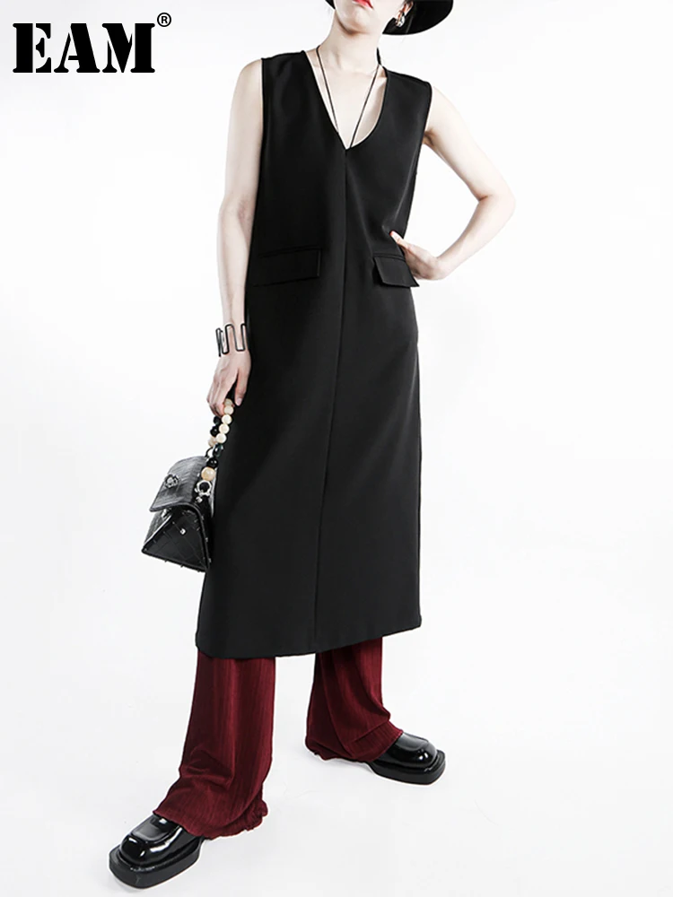 

[EAM] Women Black Irregular Slit Long Casual Dress New V-Neck Sleeveless Loose Fit Fashion Tide Spring Summer 2022 1DD9976