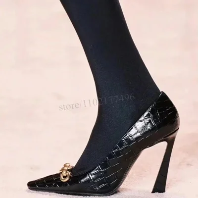 

New Pump Black Leather Metal Chain Stiletto Women Heels Kitten Pointed Dark Pattern Plaid Brand Design Sandals Fashion Sexy Shoe
