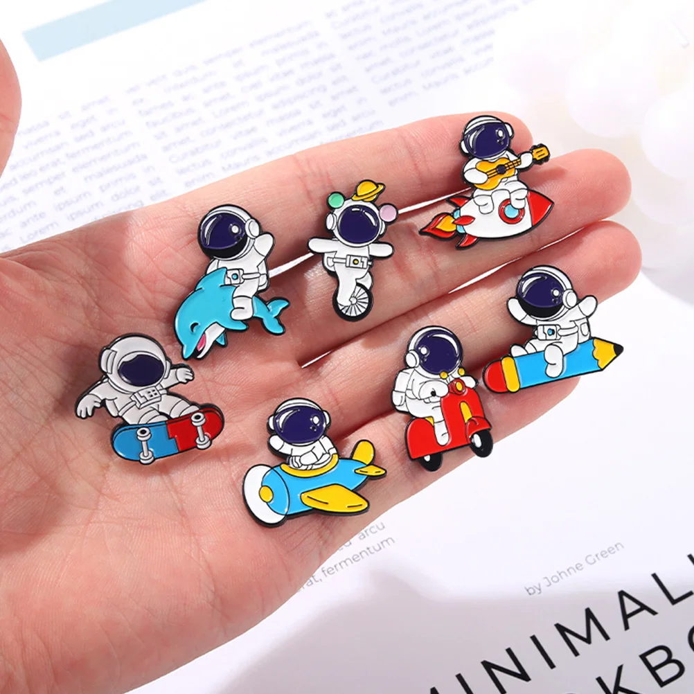 7 Pcs Astronaut Brooch Pattern Pin Brooches Women Metal Decor Clothing Clothes Alloy Decorative Jewelry Miss