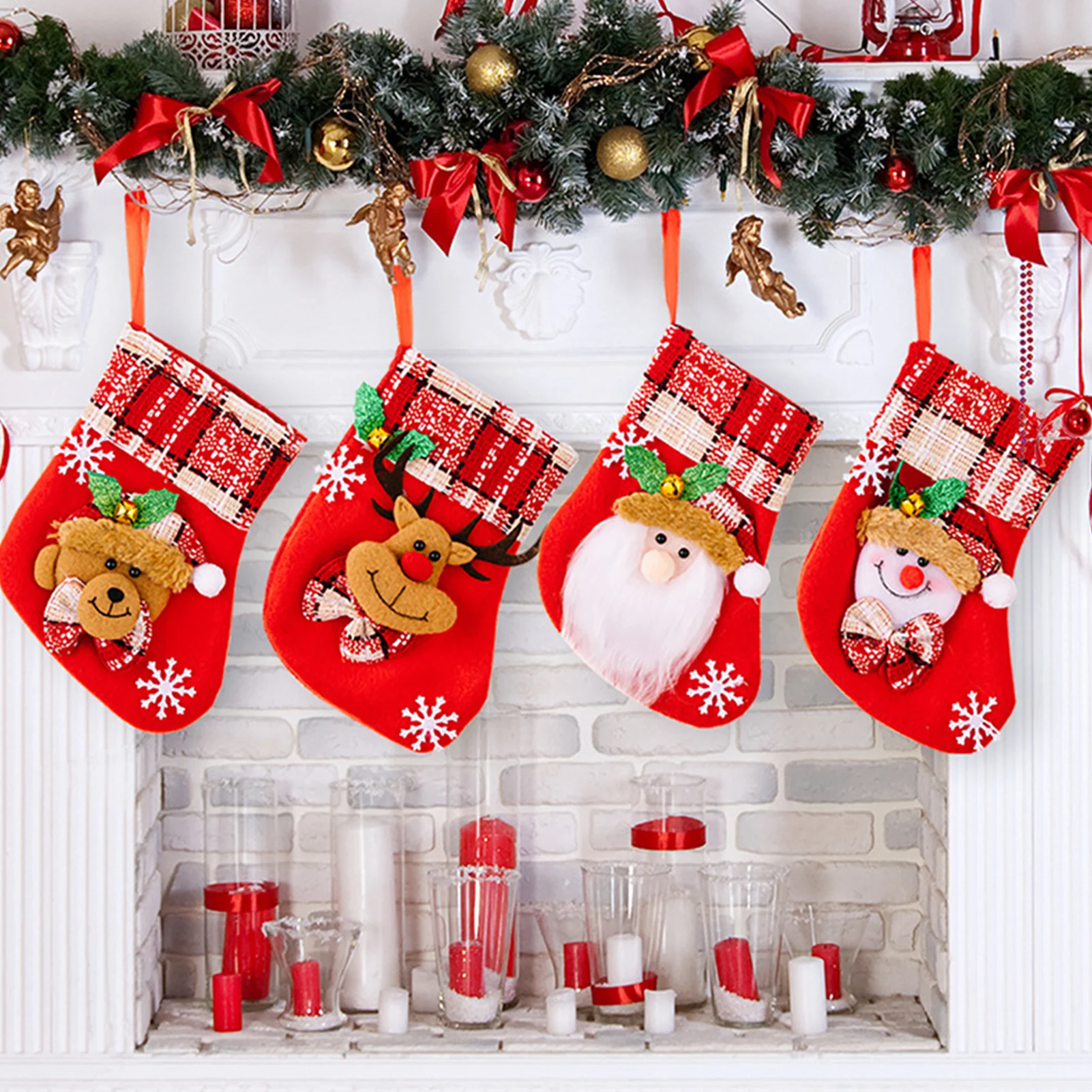 

Милые рождественские носки с маленьким колокольчиком, украшение для рождественской елки, Подарочный мешок для конфет, снеговик, Санта-Клаус, лось, медведь, рождественские чулки