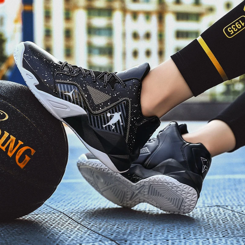 Brand Professional Men's White Red Blue Basketball Shoes Basketball Sneakers Anti-skid High-top Couple Man Basketball Boots