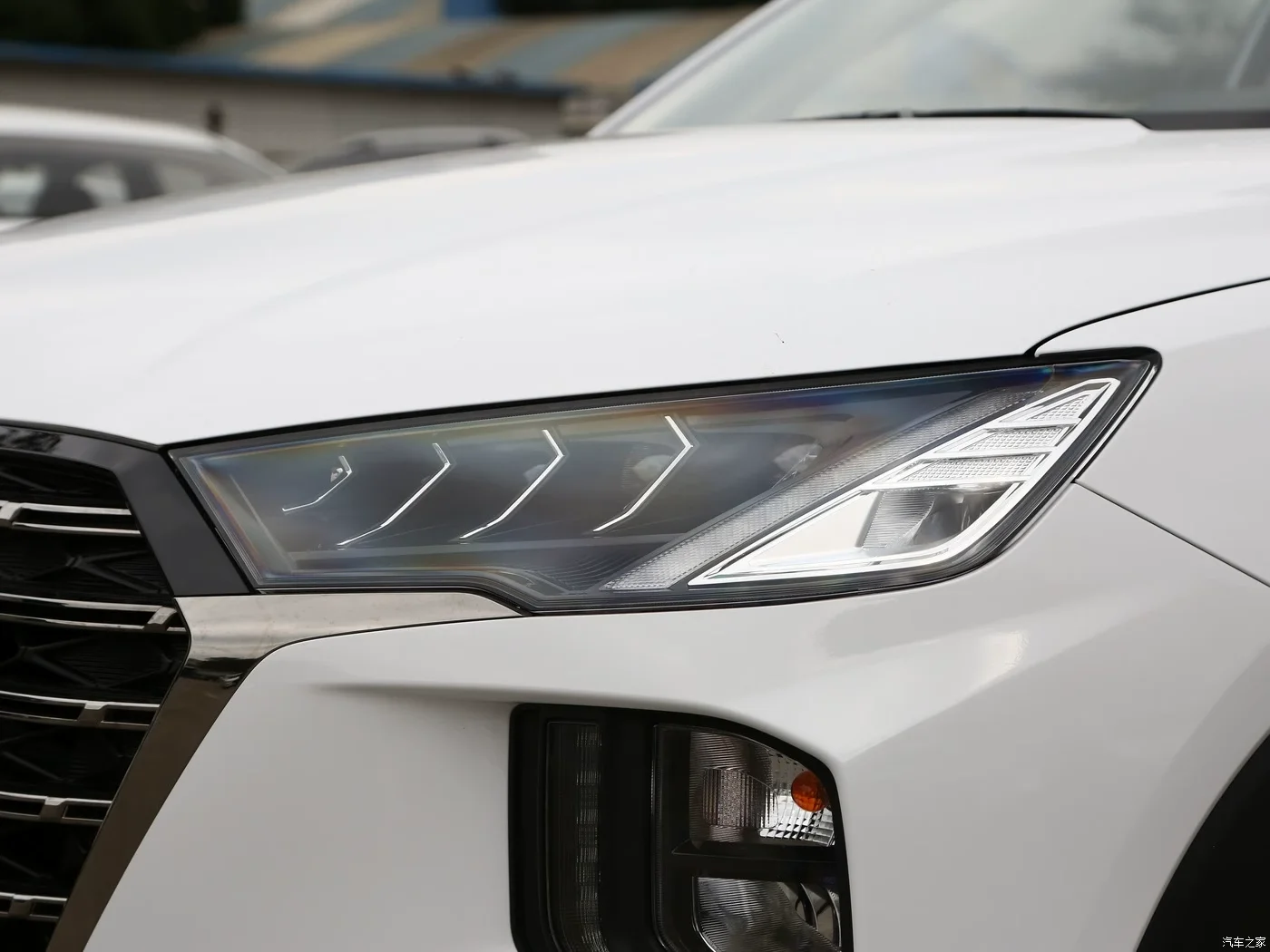 For Tusheng headlight cover 19-20 modern headlights transparent 19 shell