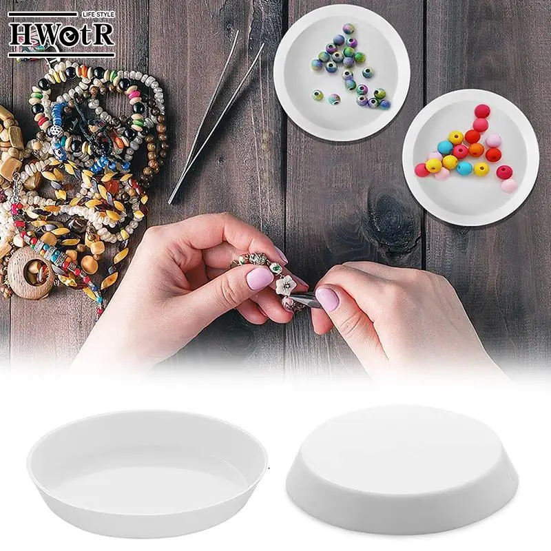 

10pcs Beauty Nail Dotting Rhinestone Triangle Round Plate For Jewelry Beads Display Plastic Tray Packaging White Containers