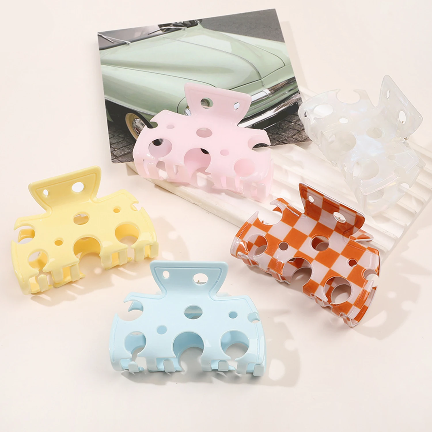 

Cute Funny Cheese Hair Clip Resin Hair Accessories 2023 Fashion Korean Candy Color Hollowed Hair Claws Hairpin Headdress