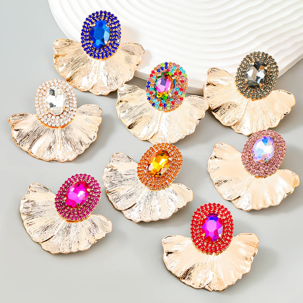 

Fashion Exaggerated Stud Earrings Bohemia Geomery Leaf Floral Oval Colorful Glass Diamond-Encrusted Alloy Women Jewellery