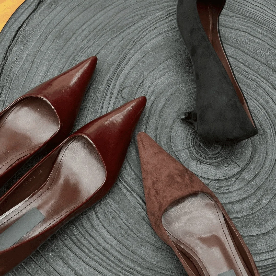 Женская обувь 2024 женская повседневные кроссовки с острым носком осеннее новое