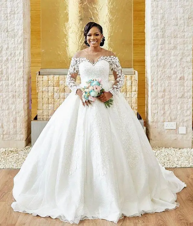 

Fashionable Long Sleeves Lace Appliques Ballgown Wedding Dresses 2022 Chapel Train Vestido de Noiva Plus Size Bridal Gowns