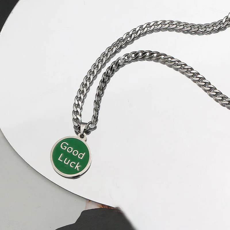 

New Hip Hop Fashion Green Lucky Round Brand Titanium Steel Necklace Collar Sweater Chain As A Jewelry Gift for Women Girl