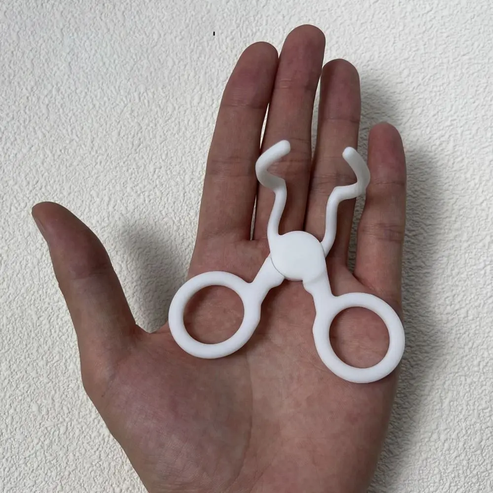 Пластиковые контактные линзы