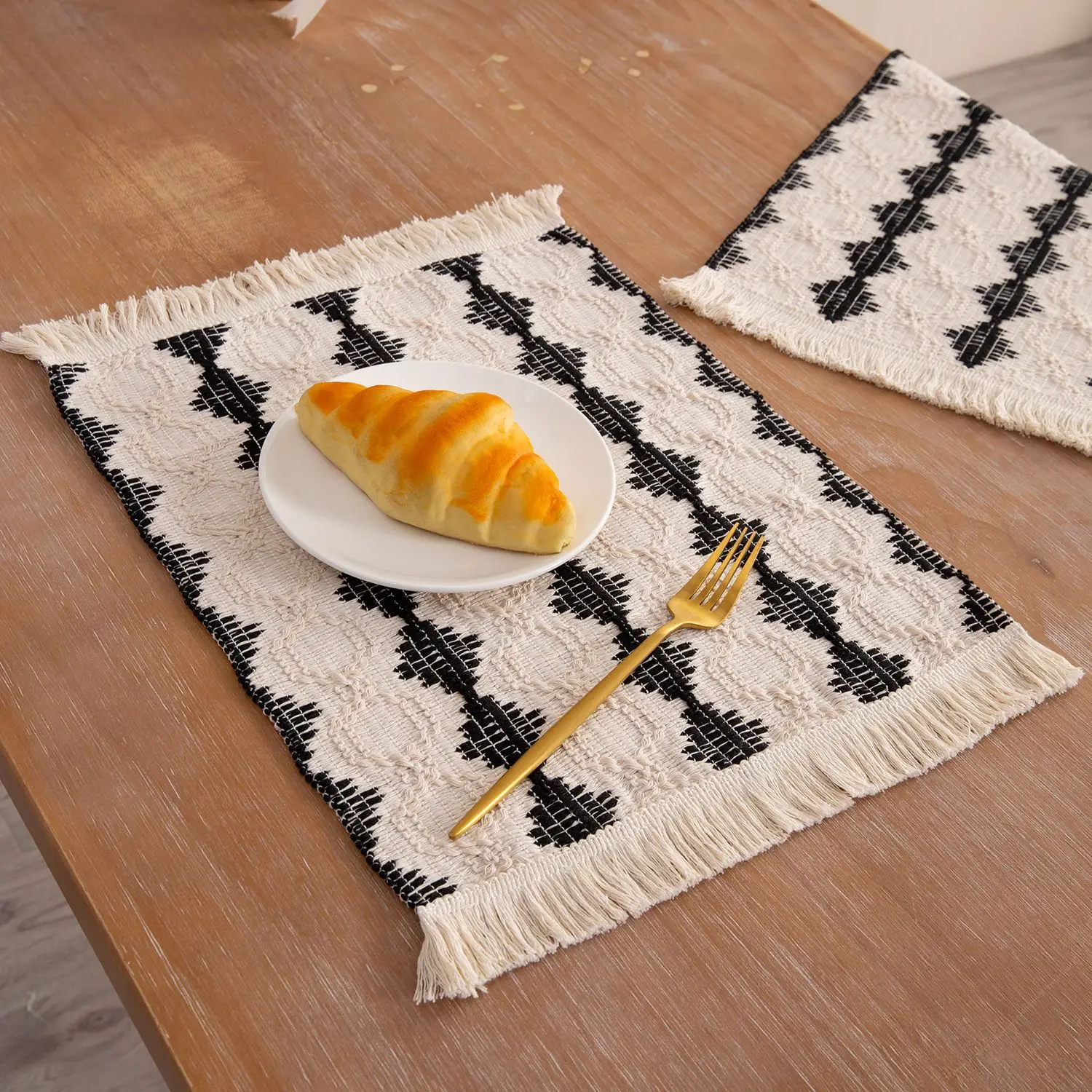 Хлопковый плетеный коврик для посуды изоляционный с кисточками двухцветный еды